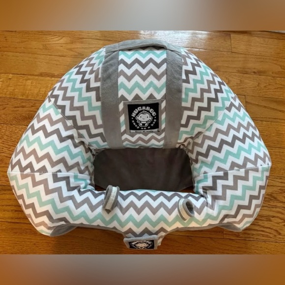 Hugaboo Infant Sitting Chair Zigzag Patterned Kids Pillow by - Gray and Green - Picture 1 of 2